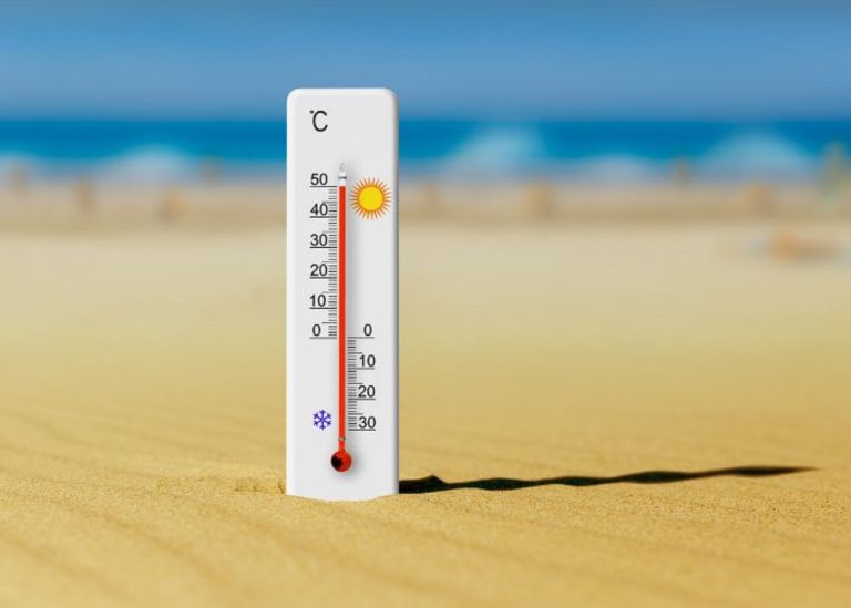 انتشار سحب منخفضة واستمرار طقس حار بالمملكة