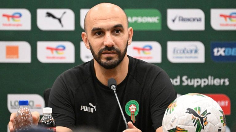 الركراكي يوجه دعوة للاعب جديد لمواجهة تنزانيا الركراكي