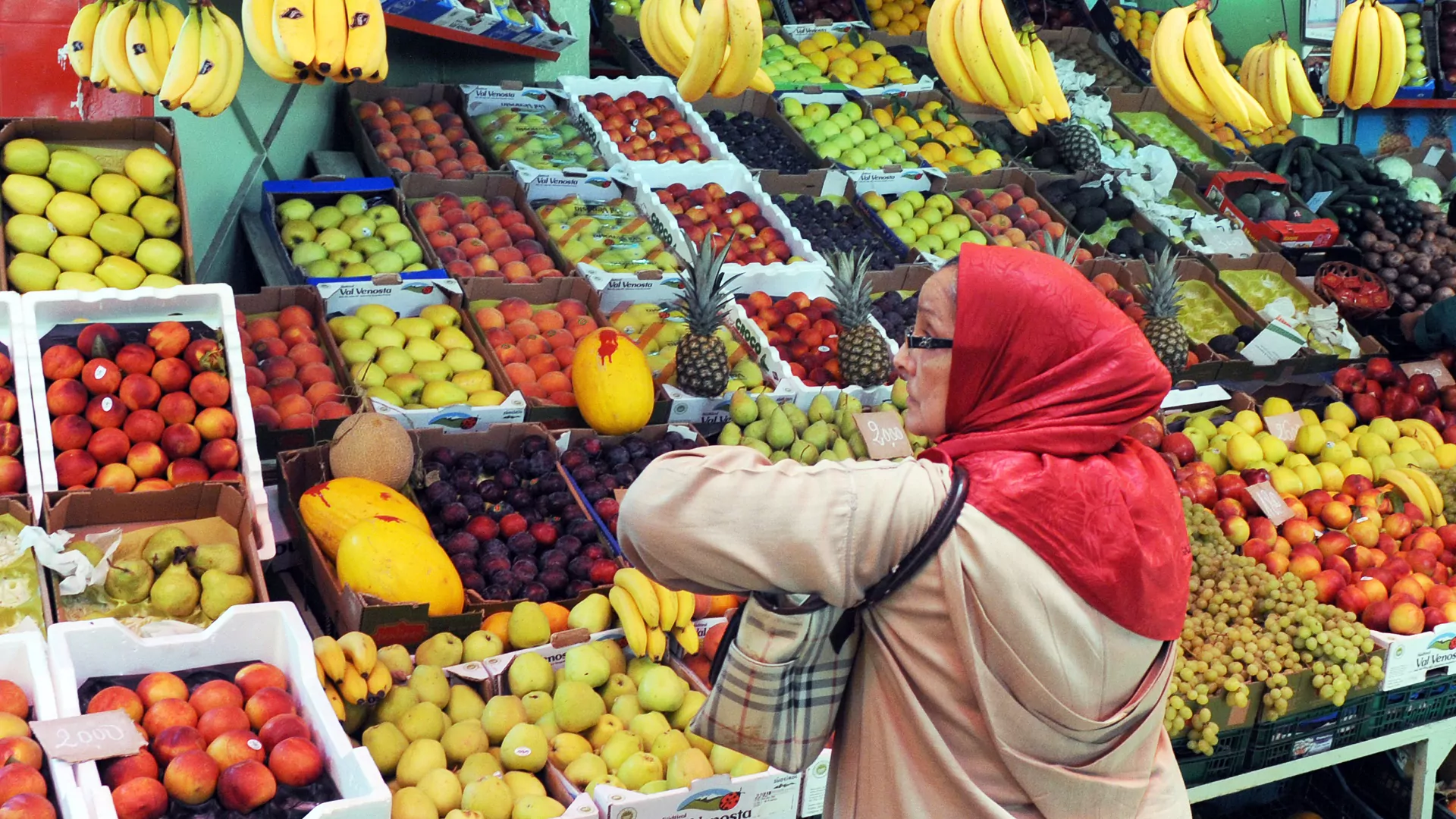 تقرير رسمي يبرز ارتفاع مستوى الإستهلاك في المجتمع المغربي خلال العقد الأخير