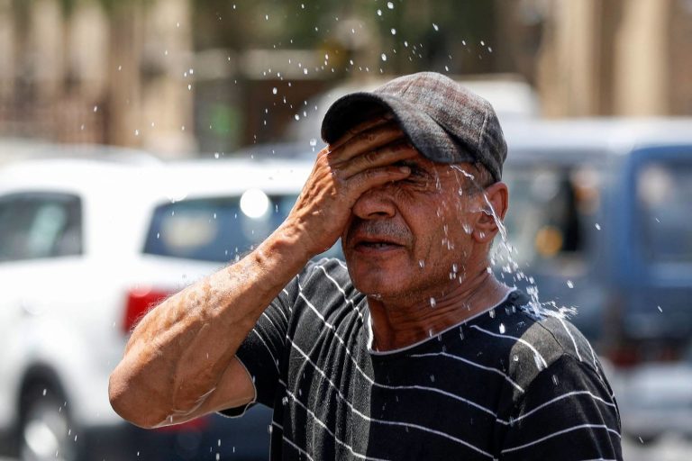إنذار برتقالي بسبب الحرارة والرياح الرملية بالمغرب
