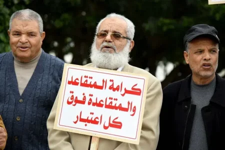 رفع المعاشات إلى 3000 درهم ومعاش الأرملة كاملا.. وعود الحكومة تحت مجهر المتقاعدين
