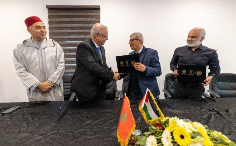 بيت مال القدس توقع اتفاقية شراكة بفلسطين