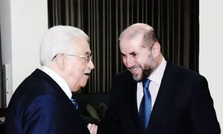 مستشار عباس يُشيد بالدعم المغربي لفلسطين