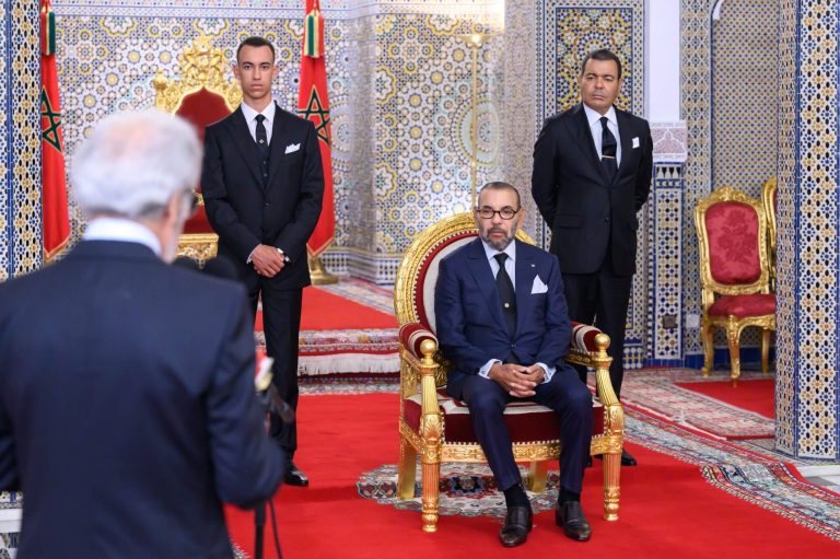 تحسن النمو واستمرار البطالة.. بنك المغرب يعرض حصيلة 2024 أمام الملك