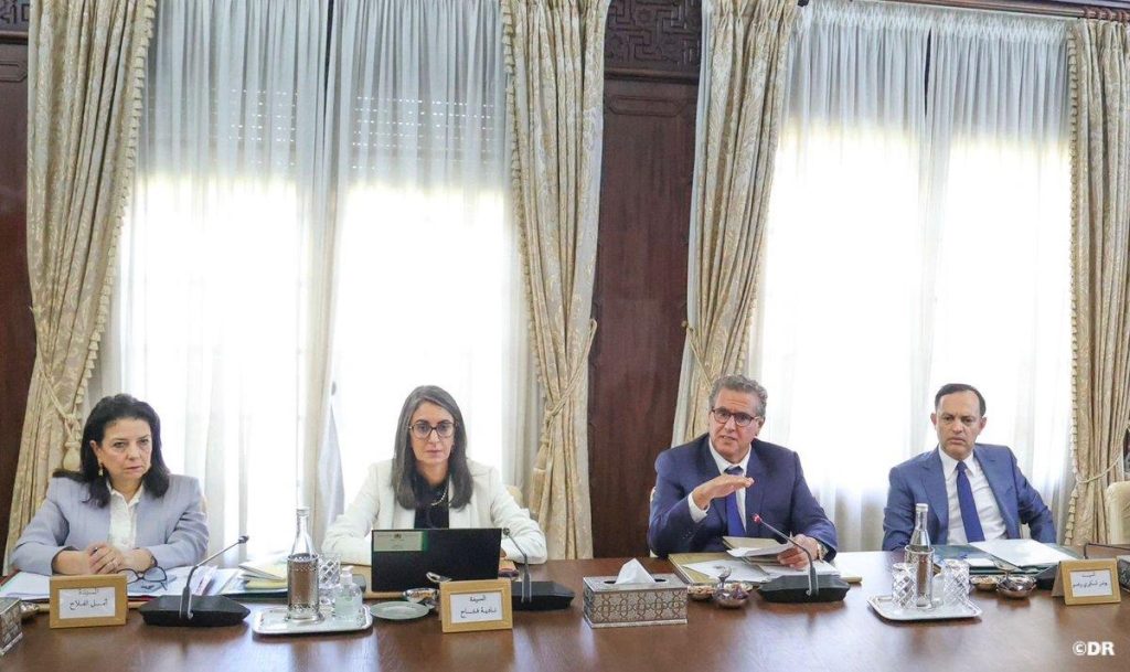 أخنوش يترأس اجتماعا للجنة الوطنية لمناقشة إصلاح أنظمة التقاعد بالمغرب