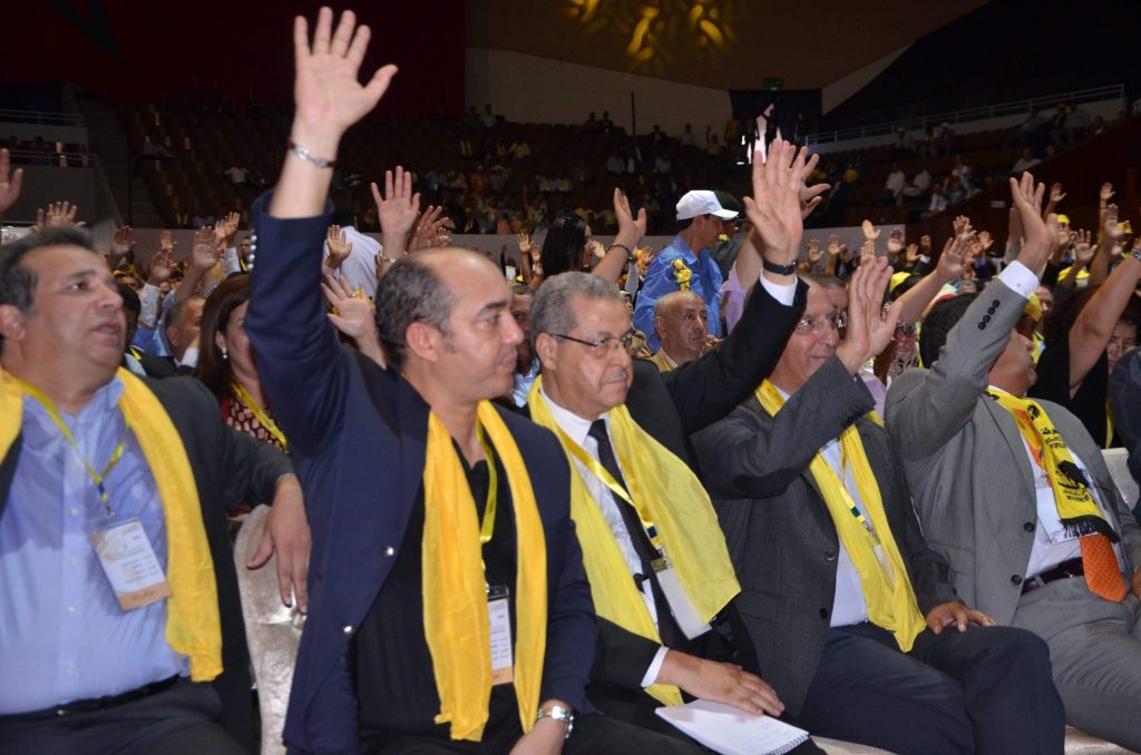 جبهة دعم فلـ.سـ.طين: حزب الحركة الشعبية منخرط في “صـ.هيـ.نة” عقول المغاربة