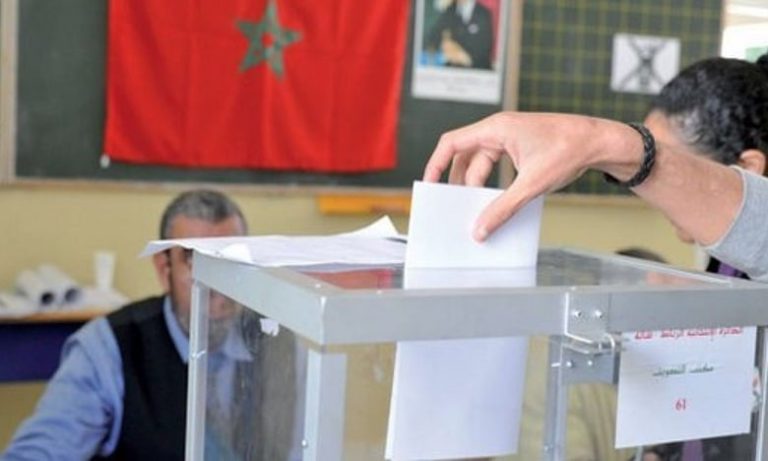 خبراء لـ”سفيركم”: القوانين الانتخابية تنظم العملية السياسية لكنها لا تضمن التوازن بين الأحزاب