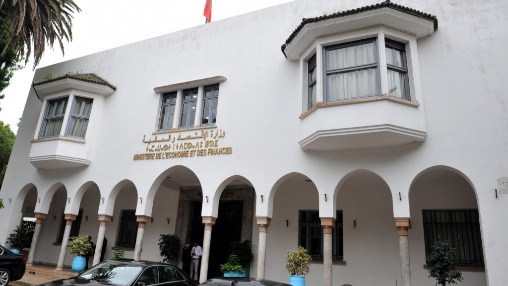 دراسة: وزارة الاقتصاد والمالية تتصدر القطاعات الأكثر جاذبية للخريجين الجدد