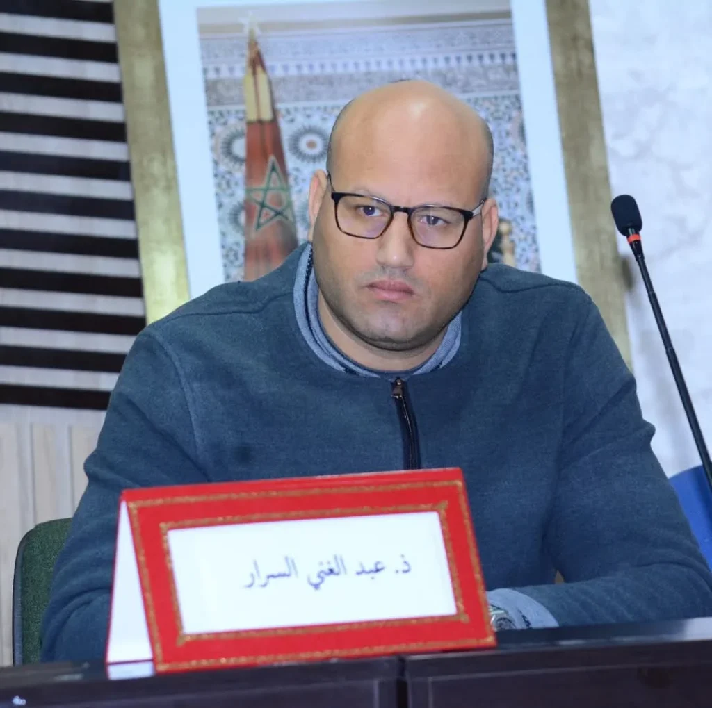 السرار: المشرع لم يميز بين الأغلبية البرلمانية والحكومة وميثاق الأغلبية فرض “التنسيق الجماعي”
