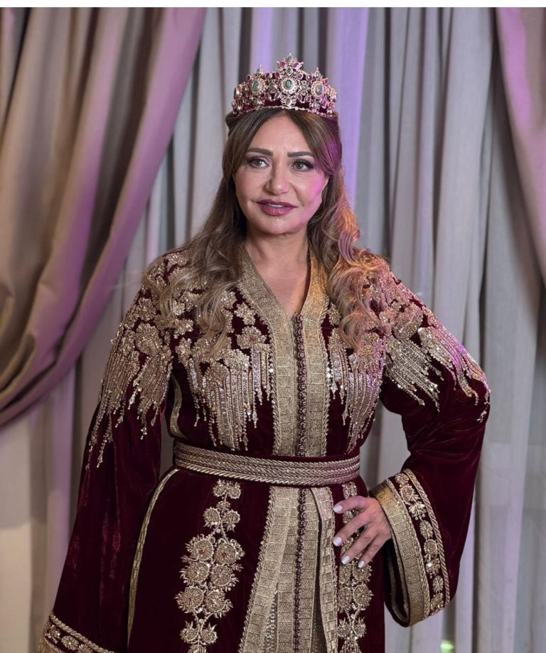 من توقيع فاطمة الزهراء الإدريسي.. ليلى علوي تخطف الأنظار بالقفطان المغربي في مهرجان بالرباط