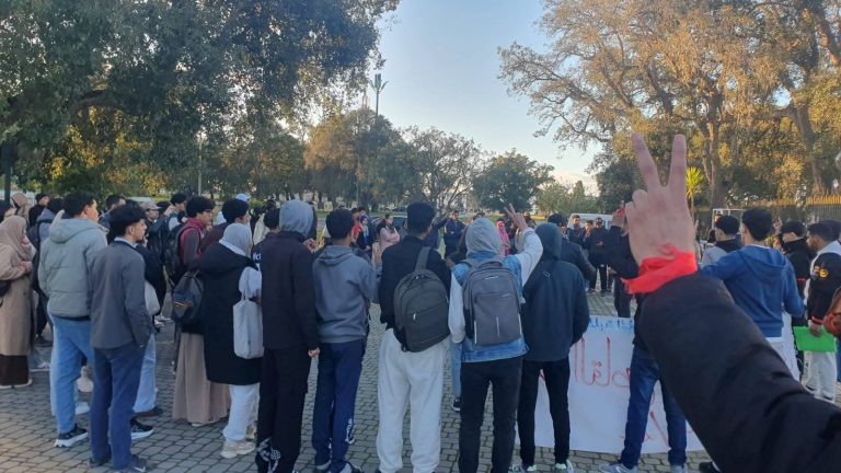 طلبة ابن طفيل ينتقدون تدخل السلطات بالحرم الجامعي ويحذرون من “النضال غير المسؤول”