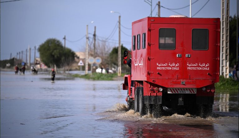 المغرب يُجلي أكثر من 100 ألف شخص من أربعة أقاليم تحسبا لخطر الفيضانات