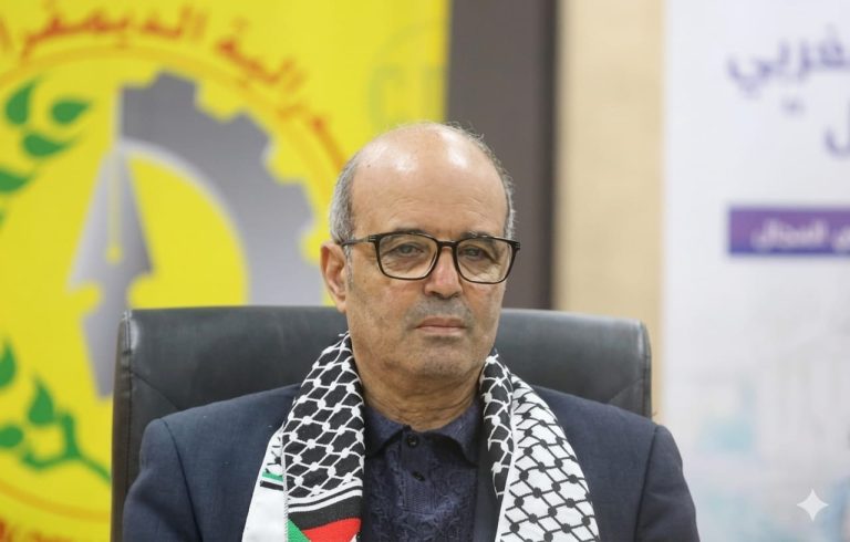 نقابات الصحافة ترفض”ترقيع” قانون المهنة.. والحطابي: لن يمر هذا القانون إلا على جثتنا! عبد الواحد الحطابي