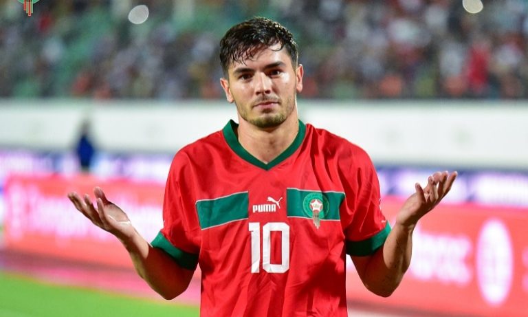 الهاكا توقف مذيع راديو مارس عادل العماري بسبب ابراهيم دياز