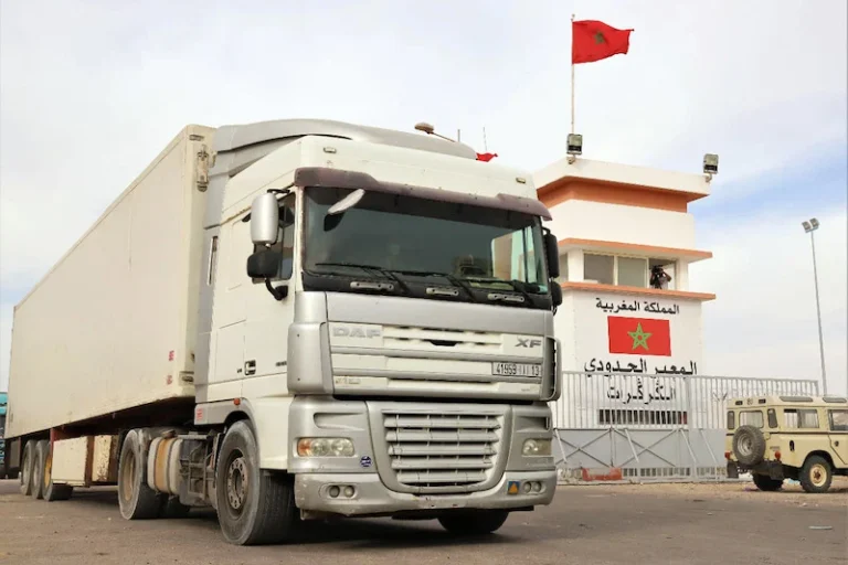 معبر الكركرات والطماطم.. أضرضور يوضح حقيقة المنع المؤقت