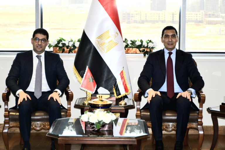 تفعيل التعاون وتبادل الخبرات.. بنسعيد يجري مباحثات مع نظرائه المصريين في القاهرة