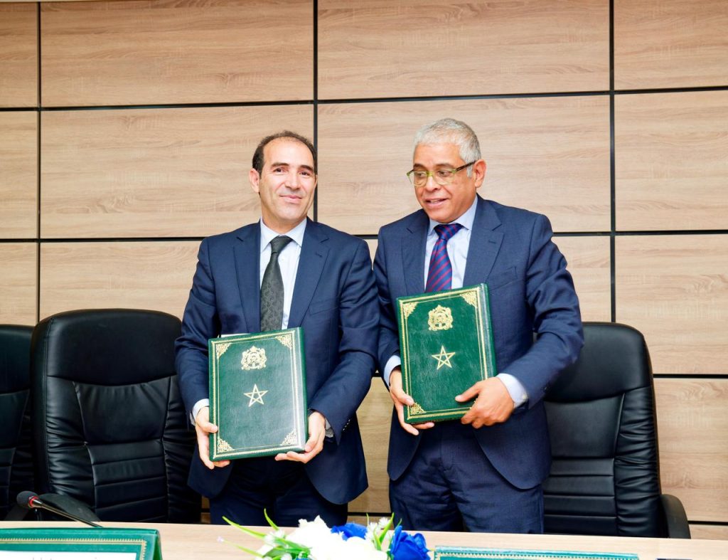 توقيع الاتفاقية بين جامعة وجدة والهيئة الوطنية للنزاهة