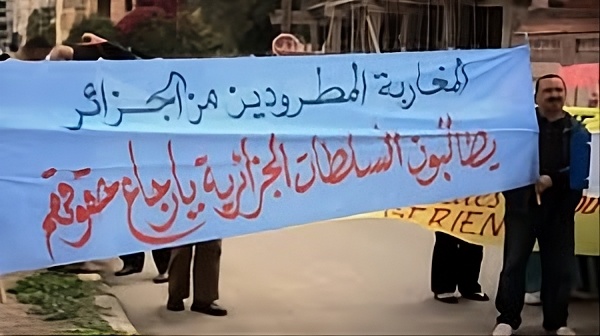 ازدواجية الجزائر.. مطالبة فرنسا بالاعتذار وتجاهل لمأساة المغاربة المطرودون من الجزائر 1975