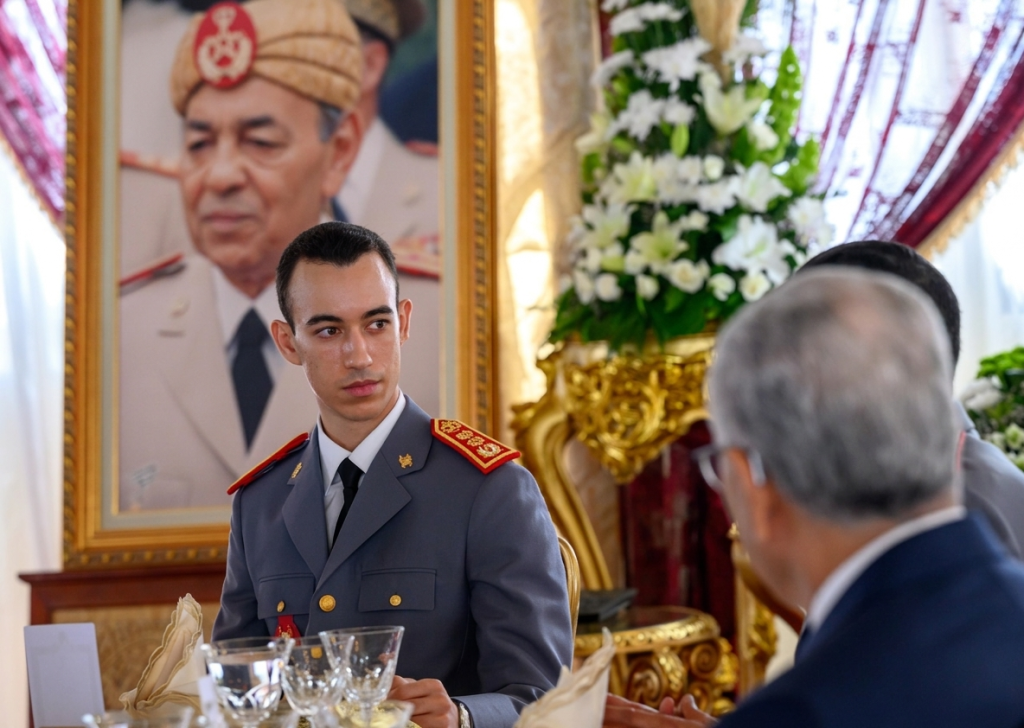 مولاي الحسن يترأس مأدبة غداء ذكرى تأسيس القوات المسلحة