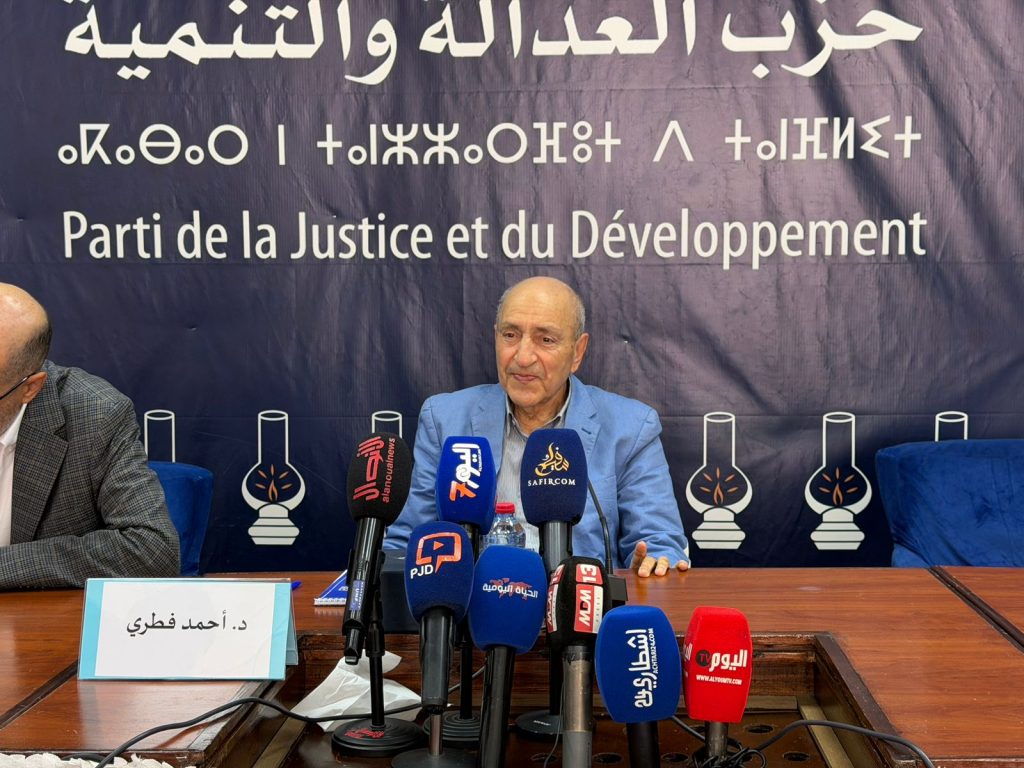 “بحثنا عن الدفء السياسي”.. أمين عام سابق يشرح خلفيات التقارب مع “البيجيدي”