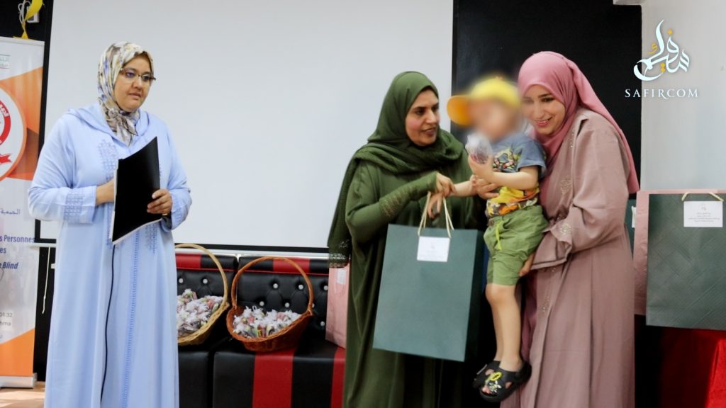 عقيلات السفراء العرب يرسمن فرحة العيد على وجه الأطفال المكفوفين بسلا