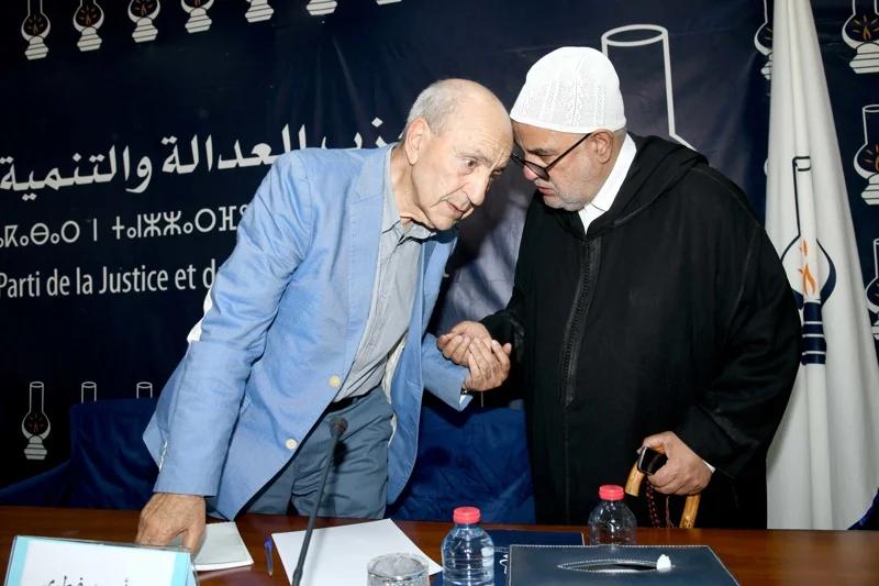 أحمد فطري بمقر “البيجيدي”.. هل يتكرر سيناريو الوزاني؟