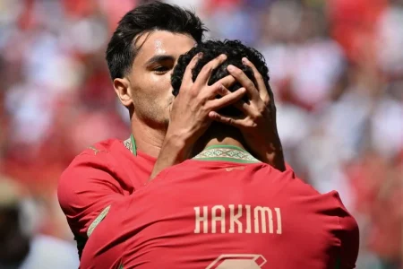 المنتخب المغربي يهزم ليسوتو بثنائية وينفرد بصدارة المجموعة الأولى