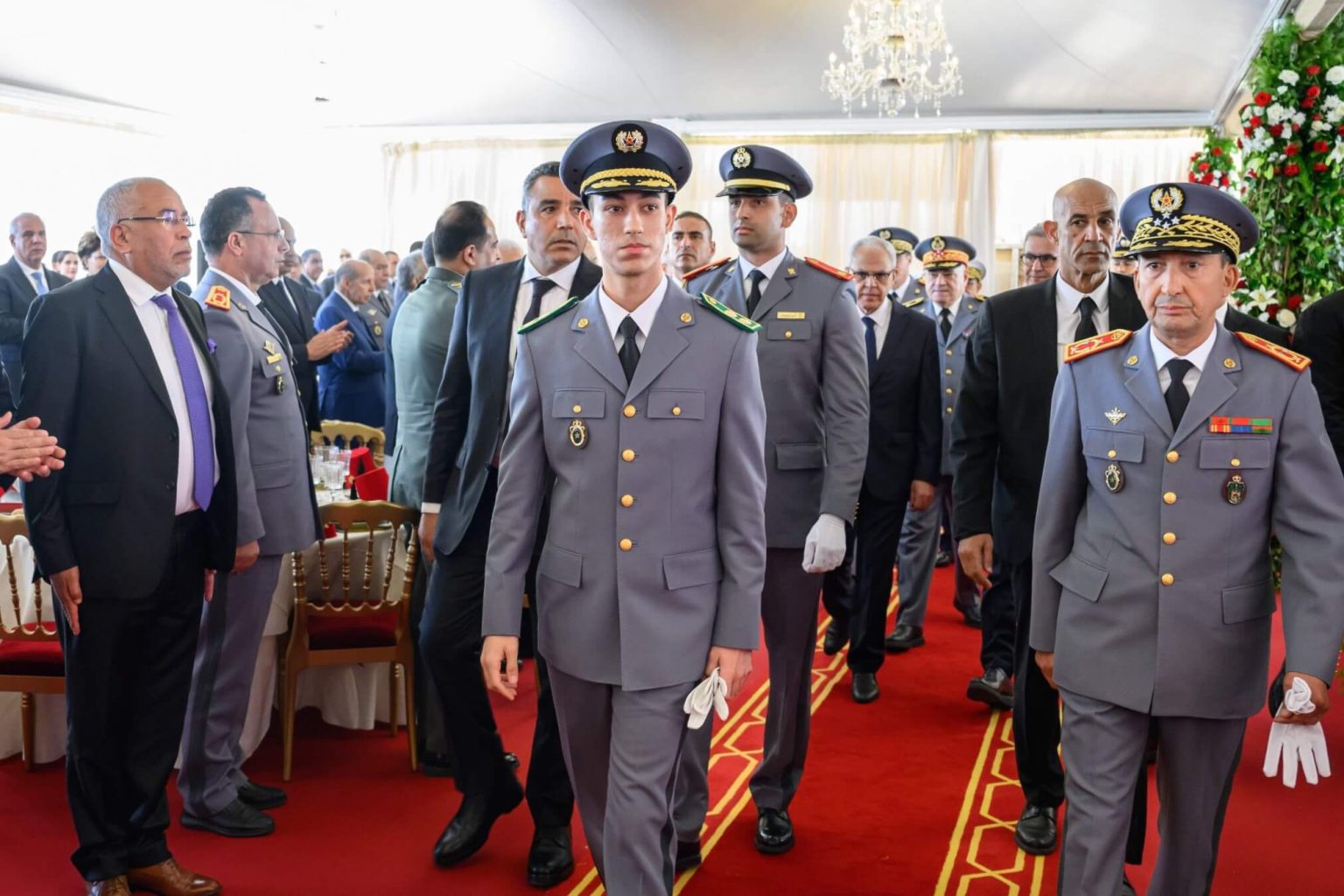 ولي العهد مولاي الحسن يترأس حفل تخرج 304 ضباط بالكلية الملكية