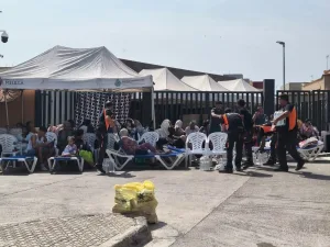 أحداث سبتة تربك عودة الجالية.. وسلطات مليلية تطلق خطة إنسانية لاستقبال العالقين