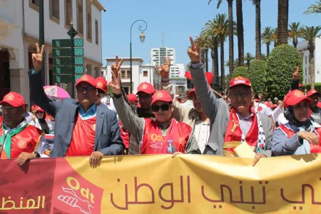 نقابة تعتبر حصيلة الحكومة دون التطلعات وتدعو إلى “تعاقد اجتماعي جديد”