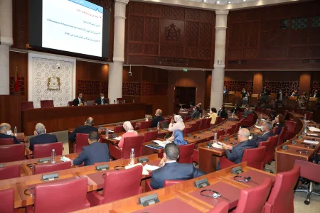 يتقدمهم “الاتحاديون”.. هل تحولت المؤسسات الدستورية إلى محطة ثانية في المسار المهني للوزراء والسياسيين؟