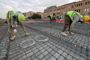 تقرير: استيراد المعدات لمشاريع مونديال 2030 يهدد بتفاقم العجز التجاري للمغرب