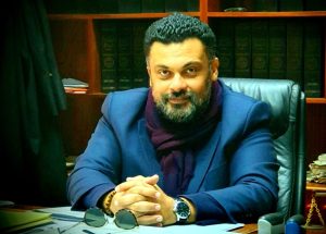 بعد اتهامات مهدوي.. المكتب السياسي لفيدرالية اليسار يُدافع عن تزكية عمر بنجلون