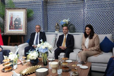 تحالف “البام” والأحرار.. هل تفرض حسابات الحكومة لغة المصالح؟