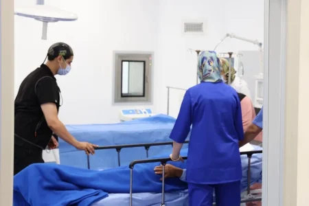 بعد شهر من تنزيل المجموعة الصحية الترابية بجهة الرباط.. اقتطاعات تصل إلى 3000 درهم من أجور موظفي الصحة