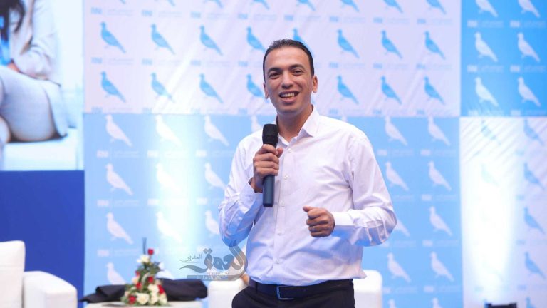 التنافس الانتخابي بين “البام” والأحرار يتحول إلى “اتهامات جنائية”