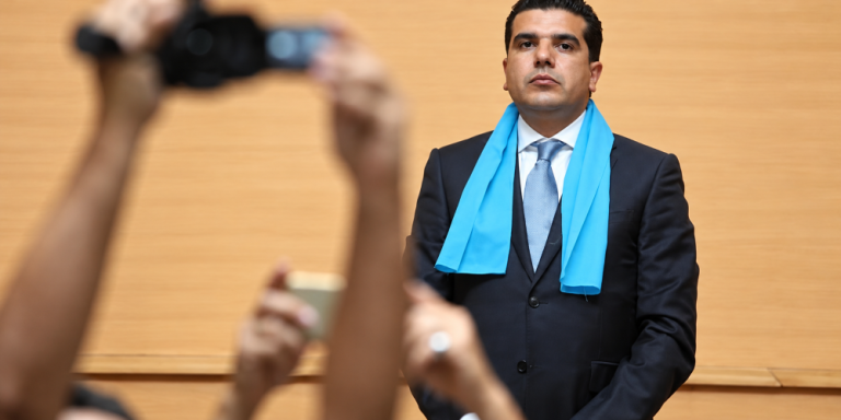 في الوقت الميت.. هوار يعلن استقالته من “الأحرار” ويطير عند “البام”