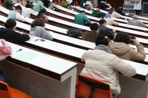 أساتذة التمريض يرفضون “اختبار الأهلية”
