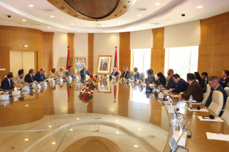 المغرب وأمريكا يبحثان تعزيز التعاون الدفاعي والصناعات العسكرية