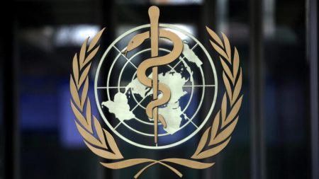 منظمة الصحة العالمية تحذر من أزمة في الأطر الصحية.. ربع الأطباء يقتربون من التقاعد