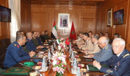 المغرب والإمارات يجددان التأكيد على توطيد التعاون العسكري والدفاعي