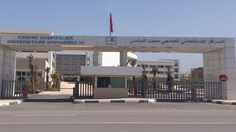 طول المواعيد الطبية ونقص الأدوية بوجدة.. مسؤول نقابي يكشف لـ”سفيركم” الأسباب