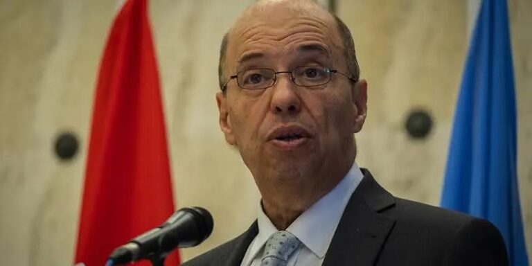 المغرب يدعو إلى حلول مستدامة لمخيمات تندوف ويؤكد ضرورة إنهاء وضع اللجوء الممتد
