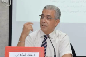 الوزير الهشومي يواجه أول احتجاج ضد “حكومة المنصوري” تزامنا مع تقديم البرنامج الحكومي في البرلمان